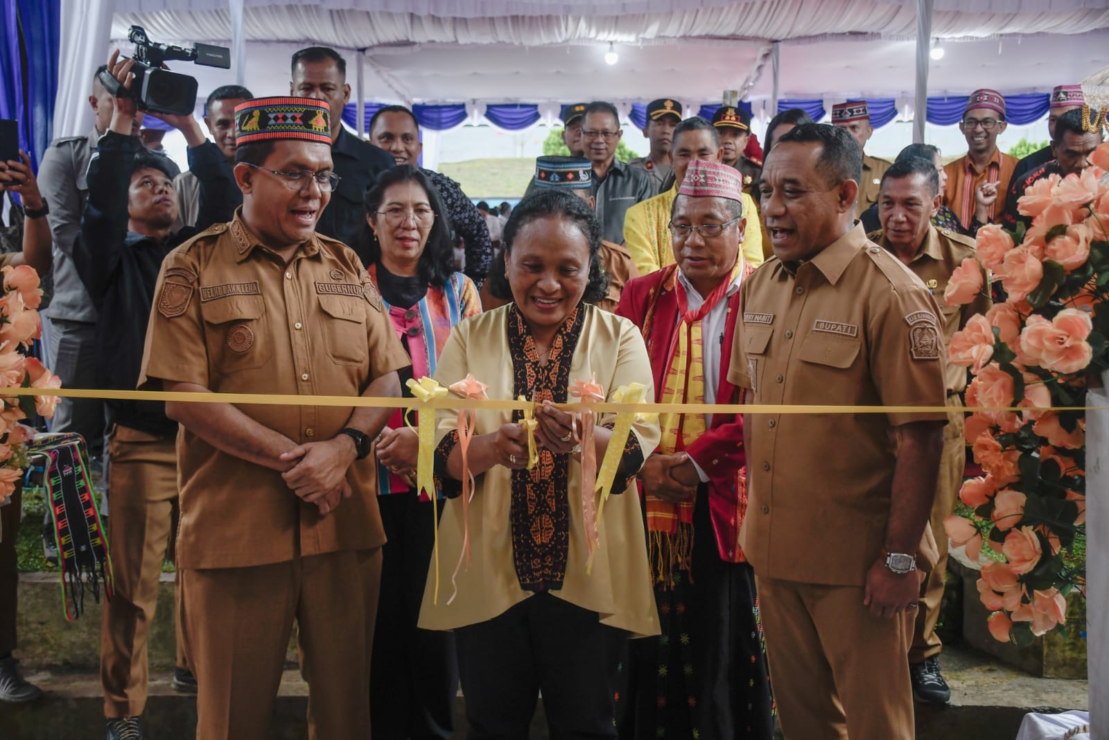 NTT Mart UBSP Lembu Nai, Gubernur NTT Dorong Akses Pasar bagi UMKM Manggarai