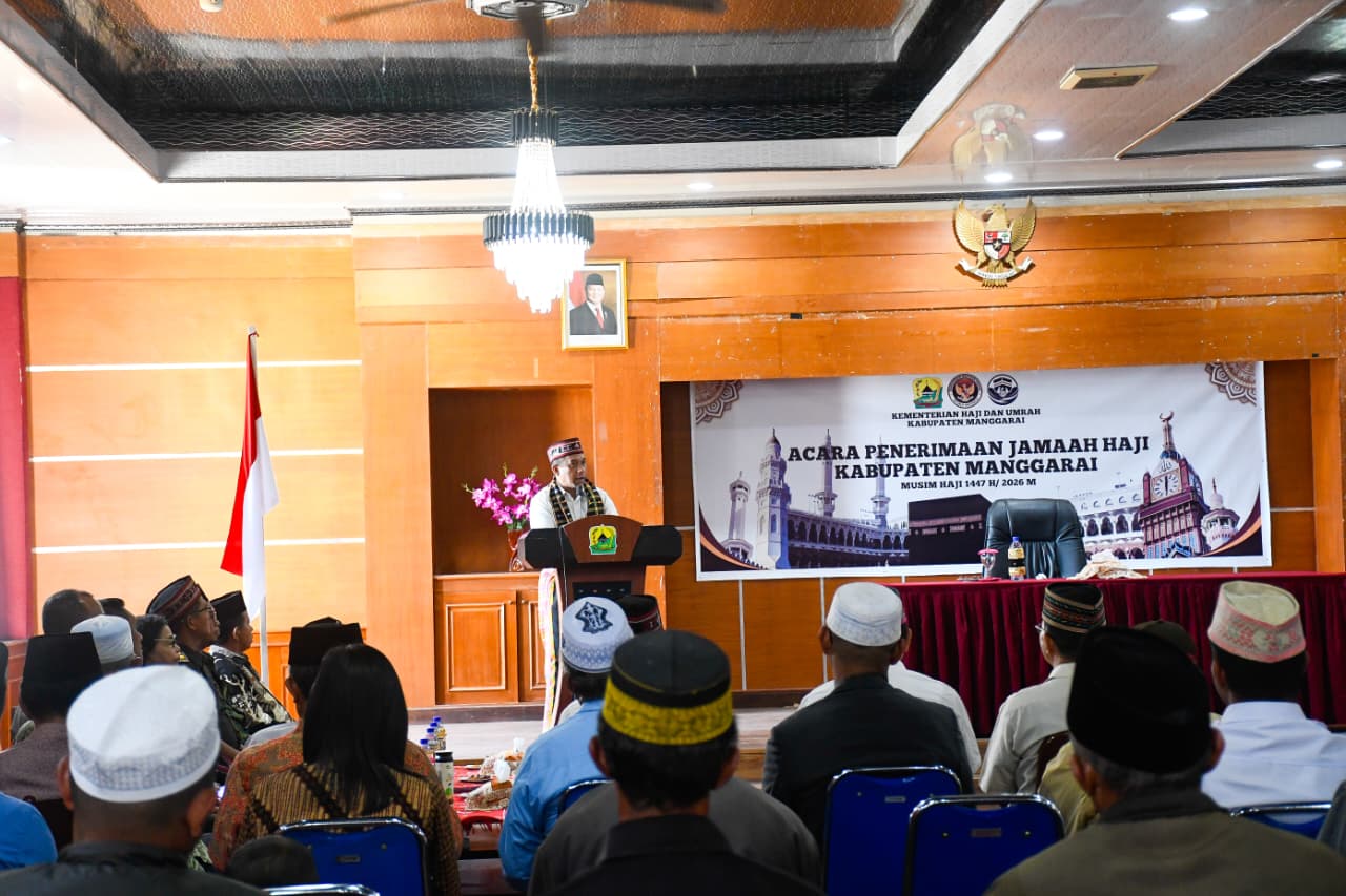 Bupati Hery Nabit Sambut 9 Jemaah Haji Manggarai di Aula Ranaka, Titip Pesan Kesalehan Sosial